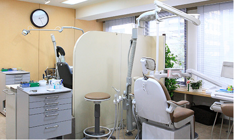 完全予約制により、歯科治療の質を高めます。